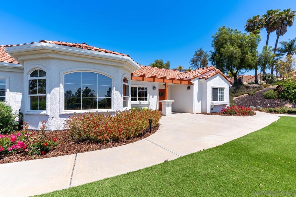 https://media.crmls.org/mediaz/ffd4b904-4f93-40d6-ac29-559d76117d22.jpg?preset=X-Large