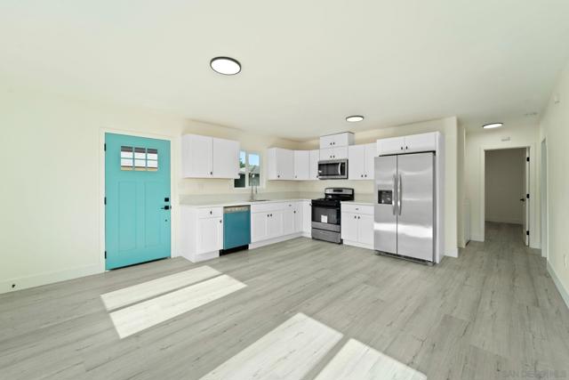 Image 4 of 63 For 1846 Klauber Avenue