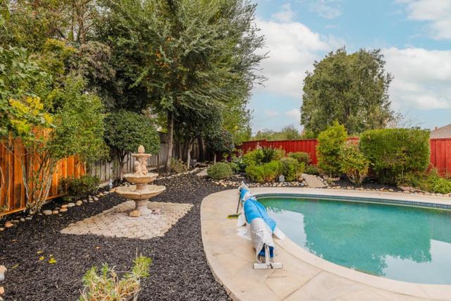 756 Acorn Court, San Ramon CA: https://media.crmls.org/mediaz/ffd67ce4-407f-43af-a8d8-a3616df8901e.jpg