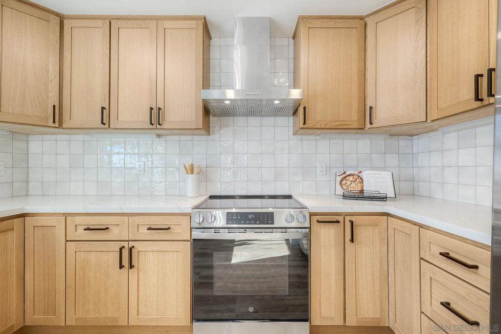 MLS #250041090SD image #13