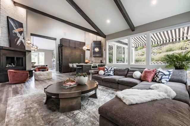 5 Oak Forest Court, Portola Valley CA: https://media.crmls.org/mediaz/ffd6fd04-c381-4efc-baea-f75fc295ec9d.jpg