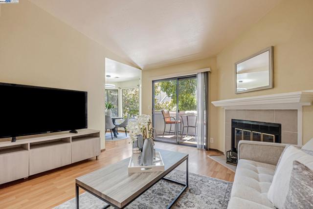 130 Mohave Terrace, Fremont CA: https://media.crmls.org/mediaz/ffd702ec-b2fd-431a-a1c9-1d366f4ce7a4.jpg