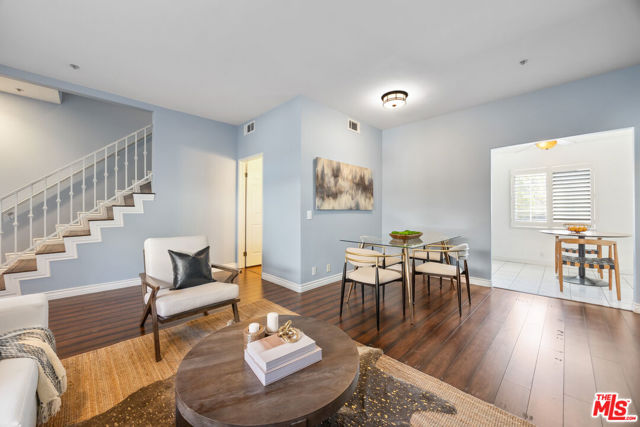 14365 Foothill Boulevard, Sylmar CA: https://media.crmls.org/mediaz/ffd7518f-5a01-4a67-9134-42ad1cb6580d.jpg