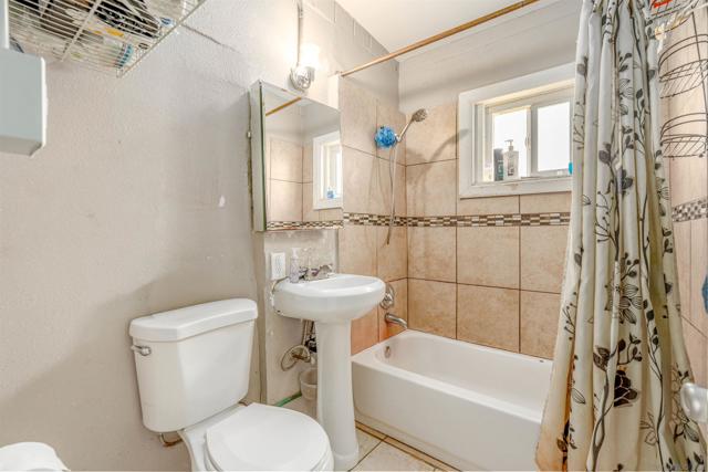 28587 Goetz Rd, Canyon Lake CA: https://media.crmls.org/mediaz/ffd84176-5550-4e2f-9fa2-b0f051f9e593.jpg