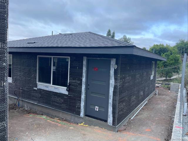 3335 37 S Barcelona St., Spring Valley CA: https://media.crmls.org/mediaz/ffd8ffcc-4757-465b-9456-a659624a3efc.jpg