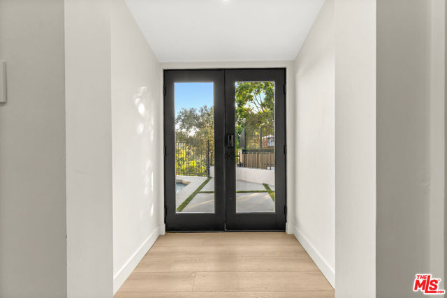 5132 Escobedo Drive, Woodland Hills CA: https://media.crmls.org/mediaz/ffda72fb-e461-4242-a6b3-626755075c1e.jpg