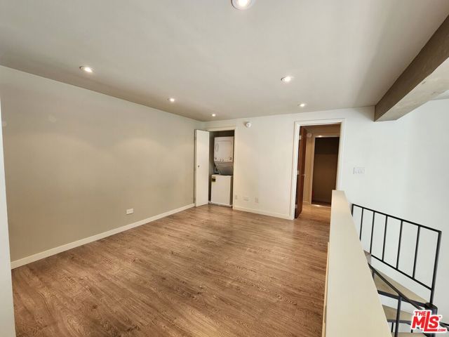 1440 Veteran Avenue, Los Angeles CA: https://media.crmls.org/mediaz/ffda9c71-b410-414b-887f-cc442a50fecb.jpg