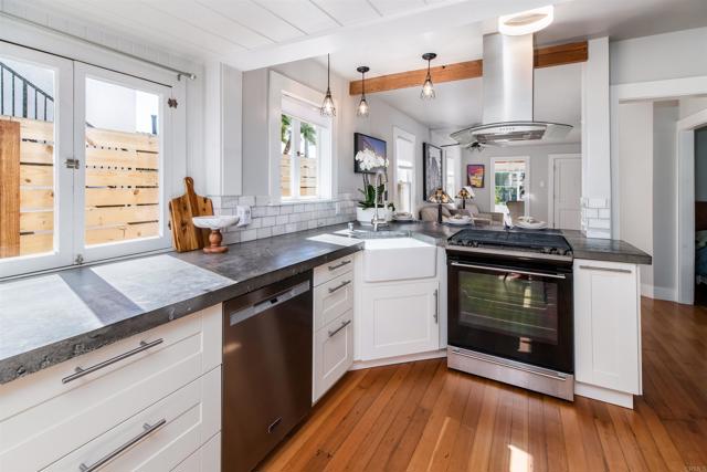 Image 11 of 30 For 4828 Muir Avenue