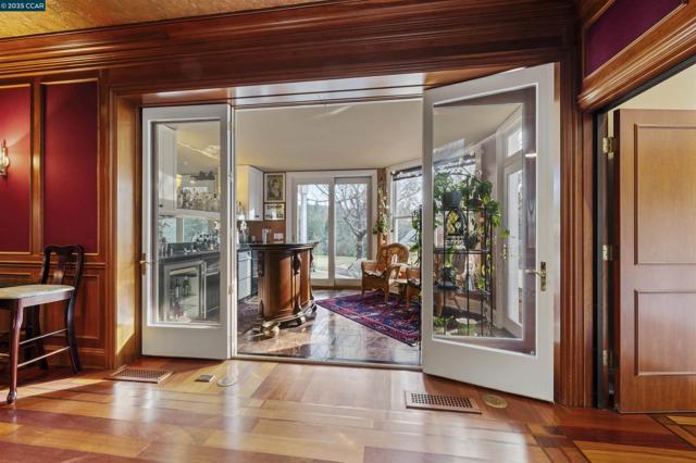 11417 Red Dog Rd, Nevada City CA: https://media.crmls.org/mediaz/ffdc743b-daee-4959-9e8e-15d7f0d34cb6.jpg