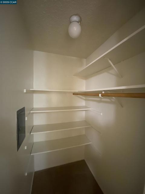2730 Oak Road, Walnut Creek CA: https://media.crmls.org/mediaz/ffde3e37-7e53-470f-9f74-7d622969dddd.jpg