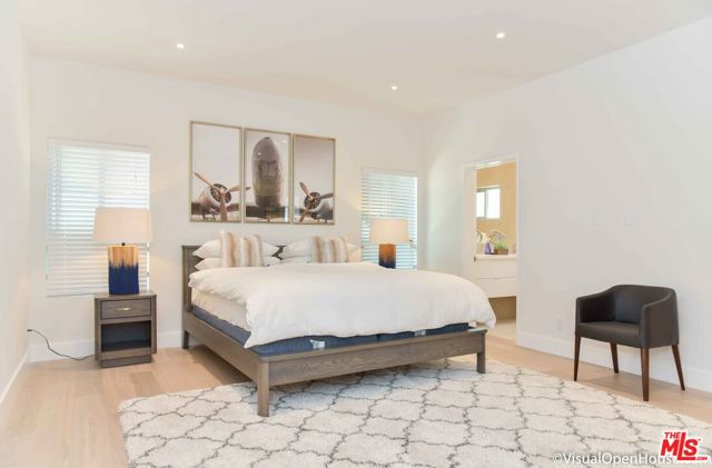 1818 Thayer Avenue, Los Angeles CA: https://media.crmls.org/mediaz/ffdf8211-b101-4c09-9b09-443664608b67.jpg