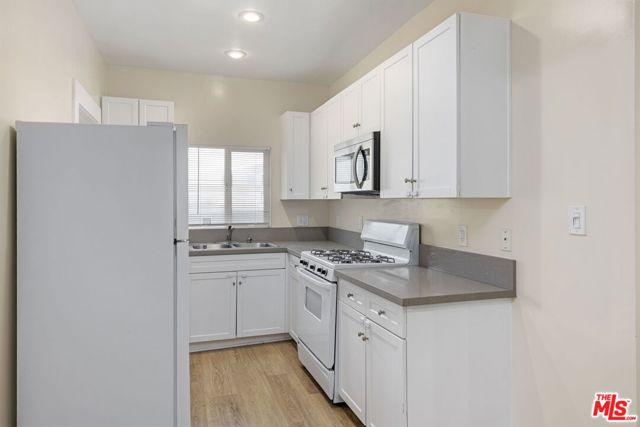 3166 San Marino Street, Los Angeles CA: https://media.crmls.org/mediaz/ffdfa428-f256-4d8c-a146-5fb83a2bfeae.jpg