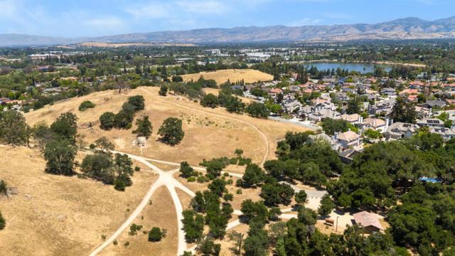 6192 Franciscan Way, San Jose CA: https://media.crmls.org/mediaz/ffdfe538-18ab-40e1-a5cb-b1acc524c74c.jpg