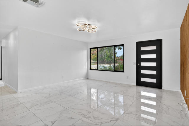 Image 17 of 32 For 2251 San Gorgonio Road