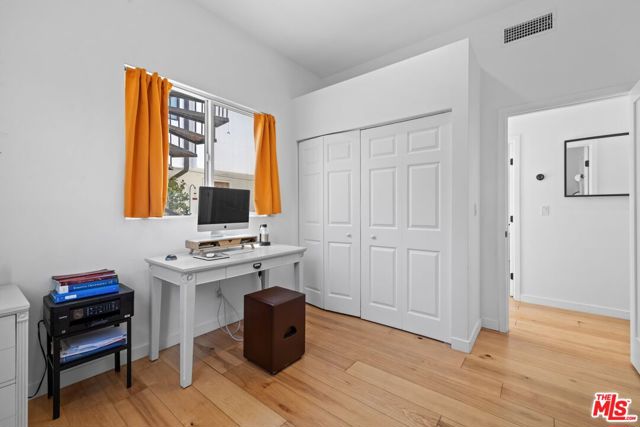 3170 Glenmanor Place, Los Angeles CA: https://media.crmls.org/mediaz/ffe0a9c0-689b-48a0-8415-1a2adc5b5b3b.jpg