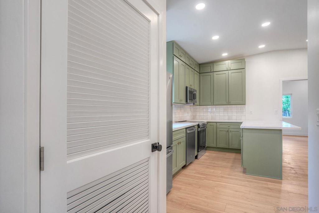 6942 Eberhart St - photo 10