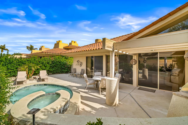 51 Kavenish Drive, Rancho Mirage, CA 92270