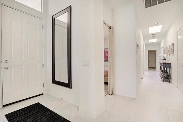 371 Indian Ridge Drive, Palm Desert CA: https://media.crmls.org/mediaz/ffe1c246-5bf2-4455-99f4-faa50f251288.jpg