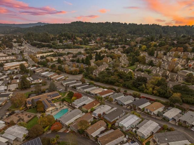 444 Whispering Pines Drive, Scotts Valley CA: https://media.crmls.org/mediaz/ffe20e4d-6584-4550-873c-e83799d895a4.jpg