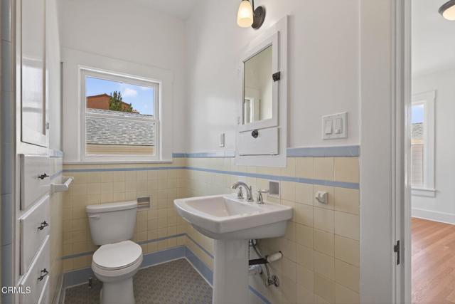 181 197 Klamath Street, Ventura CA: https://media.crmls.org/mediaz/ffe2cdf3-1068-459e-a578-5c10cfe3f369.jpg