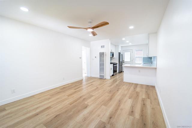 2073 79 Reed Ave, San Diego CA: https://media.crmls.org/mediaz/ffe50ac2-4bcc-4652-a0b1-c70600c611d7.jpg