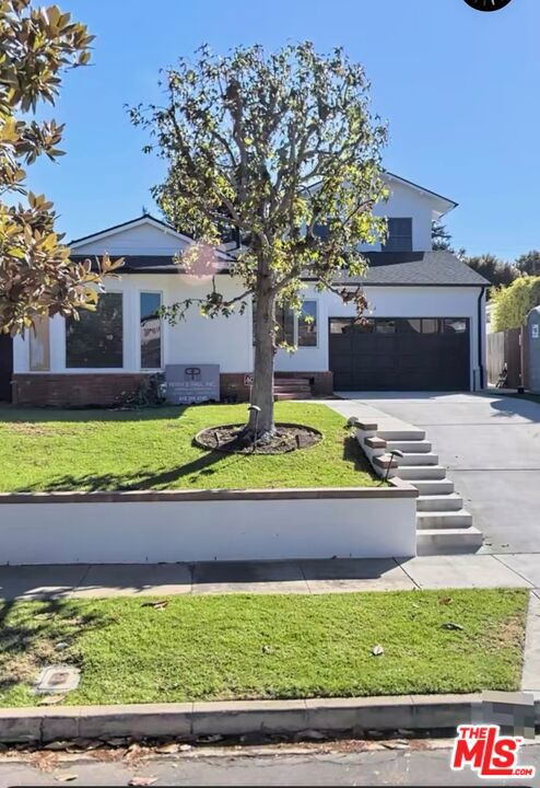 4 Bed Home for Sale in Los Angeles, California