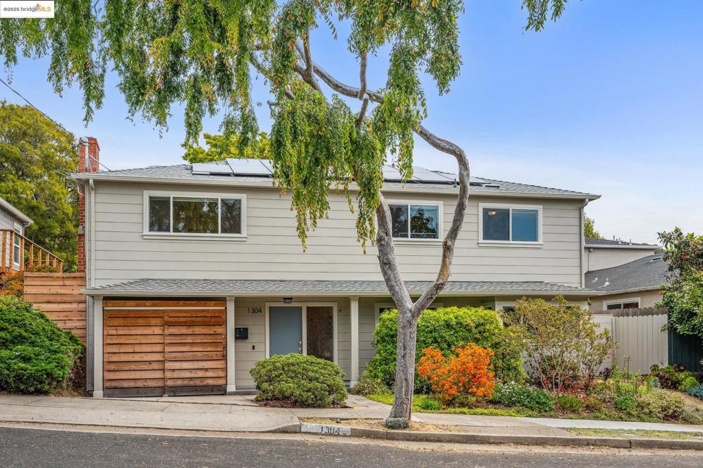 1304 Noble Ct