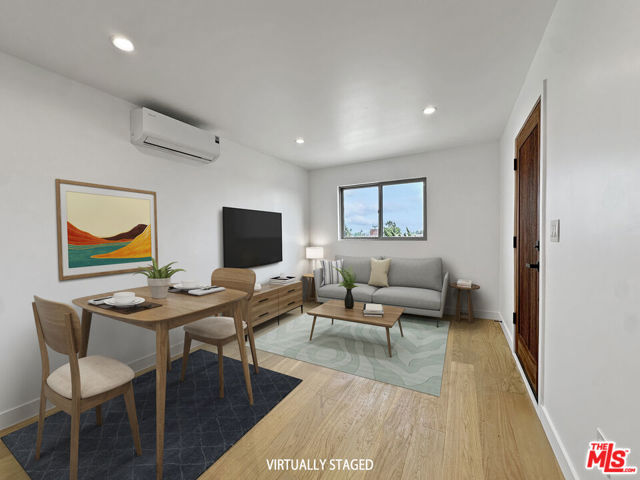 5810 S Halm Avenue, Los Angeles CA: https://media.crmls.org/mediaz/ffe524ce-1b7d-45da-abc4-310323a70363.jpg