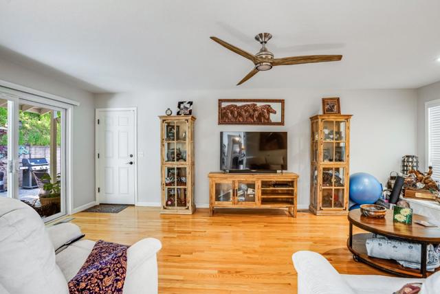 9 Nunes Road, Watsonville CA: https://media.crmls.org/mediaz/ffe5369b-96c6-408e-8413-ba0847b392ef.jpg
