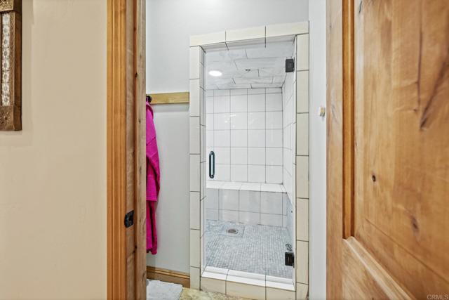 15636 Sage Hill Drive, Ramona CA: https://media.crmls.org/mediaz/ffe53a17-19a2-4b34-afd0-b5907a1ab024.jpg
