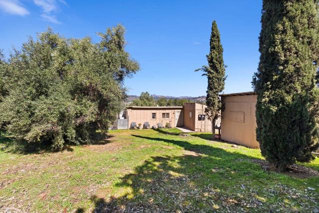 Image 33 of 41 For 11816 Waterhill Rd