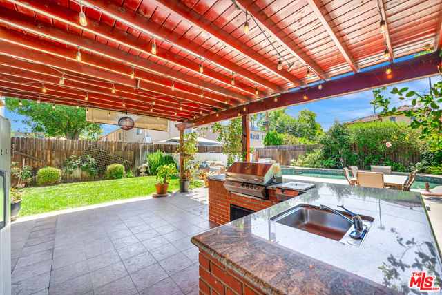 14916 Hesby Street, Sherman Oaks CA: https://media.crmls.org/mediaz/ffe54c38-3204-4392-b2cb-370252b0f917.jpg