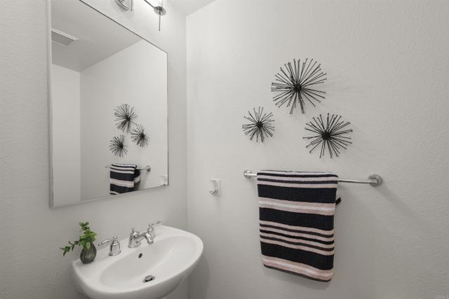 Detail Gallery Image 27 of 65 For 2753 Bellezza, San Diego,  CA 92108 - 3 Beds | 2/1 Baths