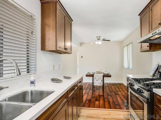 10845 Camino Ruiz, San Diego CA: https://media.crmls.org/mediaz/ffe652e7-5378-43f4-9340-0ff86ccbb78c.jpg