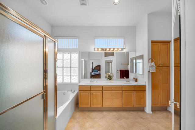 37718 Medjool Avenue, Palm Desert CA: https://media.crmls.org/mediaz/ffe67466-8947-489e-bba6-28d8a091d9a8.jpg