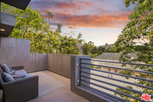 1220 N Orange Grove Avenue, West Hollywood CA: https://media.crmls.org/mediaz/ffe7f343-a47a-440f-a5b4-ff36ced95613.jpg