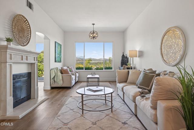 Detail Gallery Image 7 of 66 For 931 Corte Augusta, Camarillo,  CA 93010 - 3 Beds | 2/1 Baths