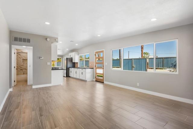 38855 Paradise Way, Cathedral City CA: https://media.crmls.org/mediaz/ffe9f841-b513-4229-8d03-1f895b40cafa.jpg