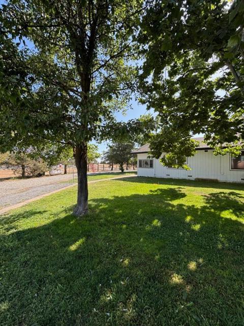 12445 Alta Mesa Road, Herald CA: https://media.crmls.org/mediaz/ffeae854-0897-46bd-bcd1-e596978ca331.jpg