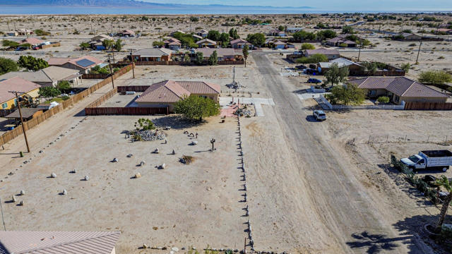 1224 Red Sea Avenue, Thermal CA: https://media.crmls.org/mediaz/ffeb5f14-9e7f-444d-8b43-256fa9f6b8fc.jpg