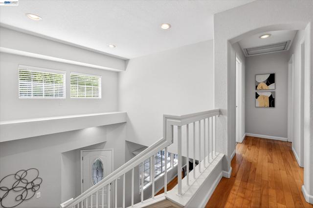 Image 21 of 40 For 1120 Gatetree Court