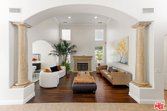 7416 Wiscasset Drive, West Hills CA: https://media.crmls.org/mediaz/ffec89b8-02bf-4a9d-b0e5-d14917b77492.jpg