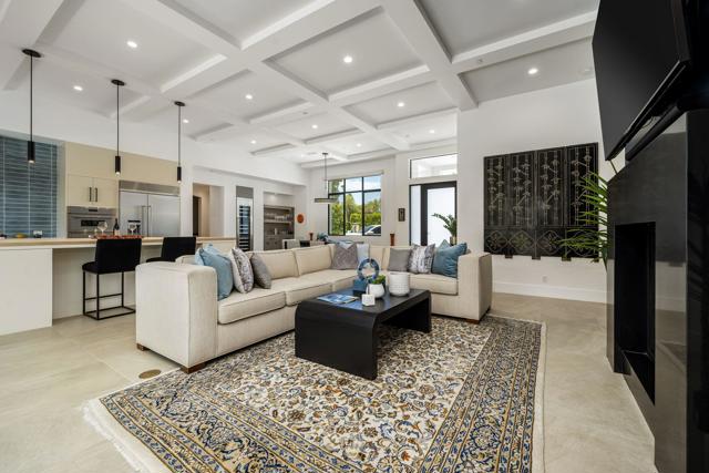 74846 Fox Hills Court, Palm Desert CA: https://media.crmls.org/mediaz/ffee3b2e-b563-4493-b1c8-874b2213a1cb.jpg
