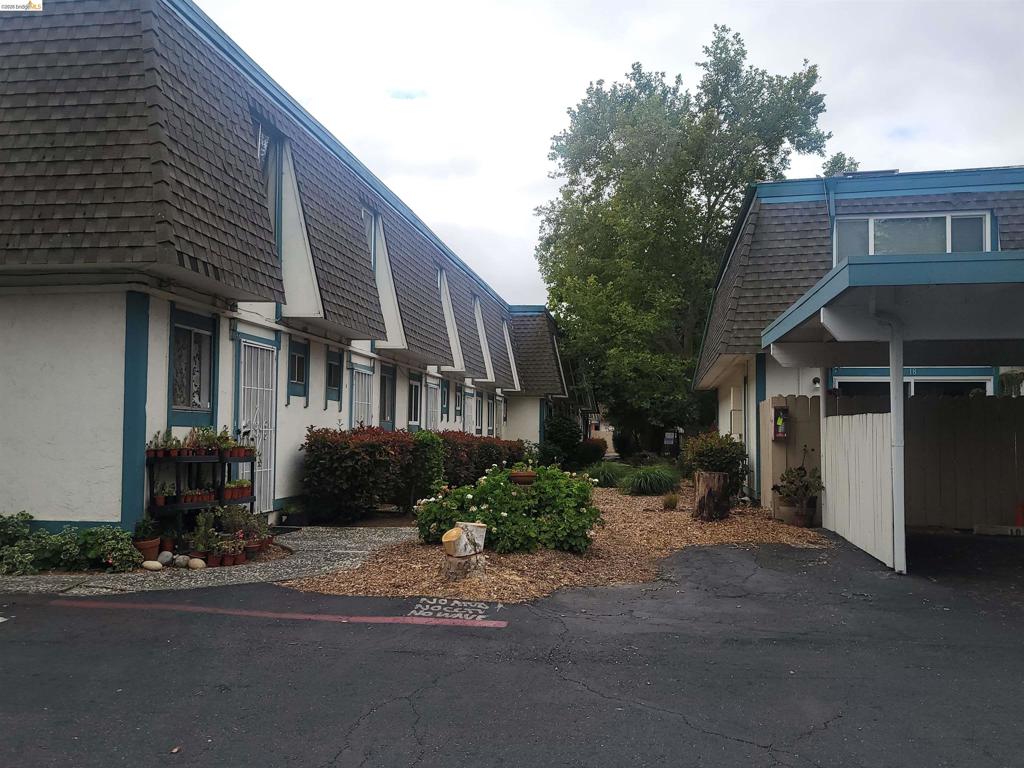 3905 Clayton Rd #12
