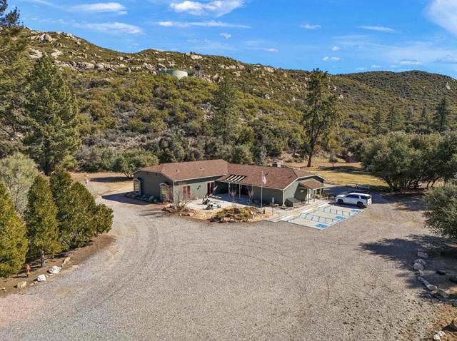 1 Pipe Creek Road, Mountain Center CA: https://media.crmls.org/mediaz/ffeebbd3-1cd4-4aff-a894-ef4779540fc2.jpg