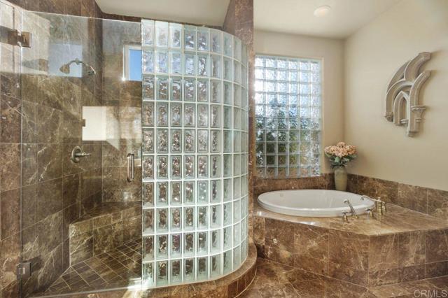Image 25 of 59 For 55830 Cherry Hills Dr