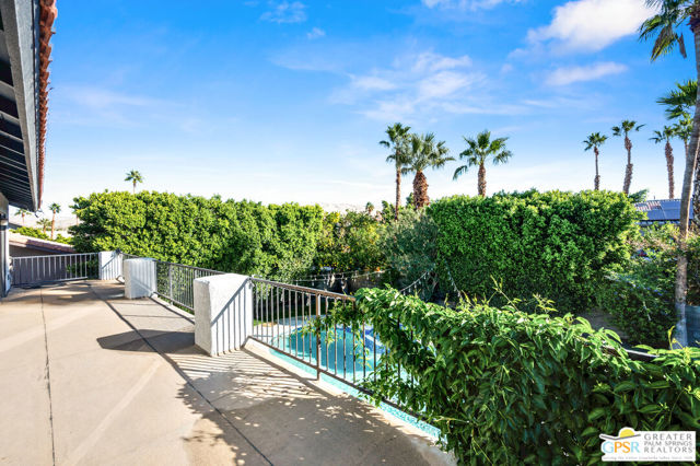 28220 Horizon Road, Cathedral City CA: https://media.crmls.org/mediaz/ffef9b54-9445-4dc6-8535-5821fcd6202f.jpg