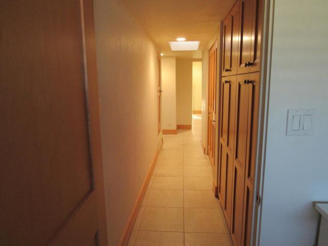 48440 Racquet Lane, Palm Desert CA: https://media.crmls.org/mediaz/fff03848-407a-4ffa-b25b-a6fc652fb4d1.jpg