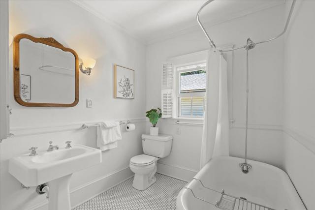 7631 Church Street, Gilroy CA: https://media.crmls.org/mediaz/fff06421-7a26-4bc6-93ac-8fe0093a69e5.jpg