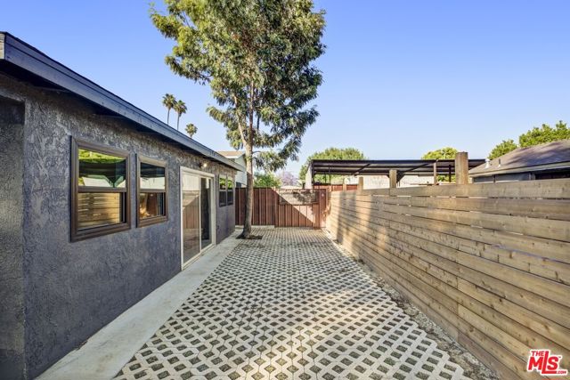 2634 Rich Street, Los Angeles CA: https://media.crmls.org/mediaz/fff0c39f-fb9e-410f-83ce-bd0aaac5d7b7.jpg